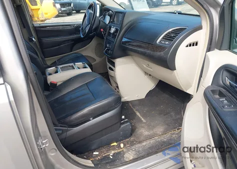 2016 Chrysler Town & Country Touring из США, поврежденный, VIN 2C4RC1BG1GR206426